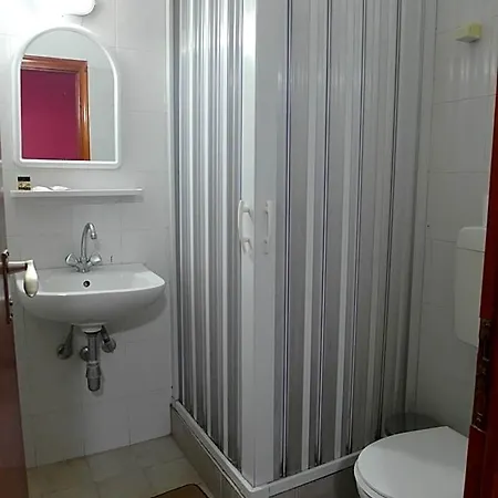 Alexandrion Hotel *